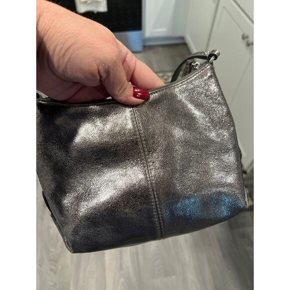 Coach metallic crossbody bag - Picture 3 of 4